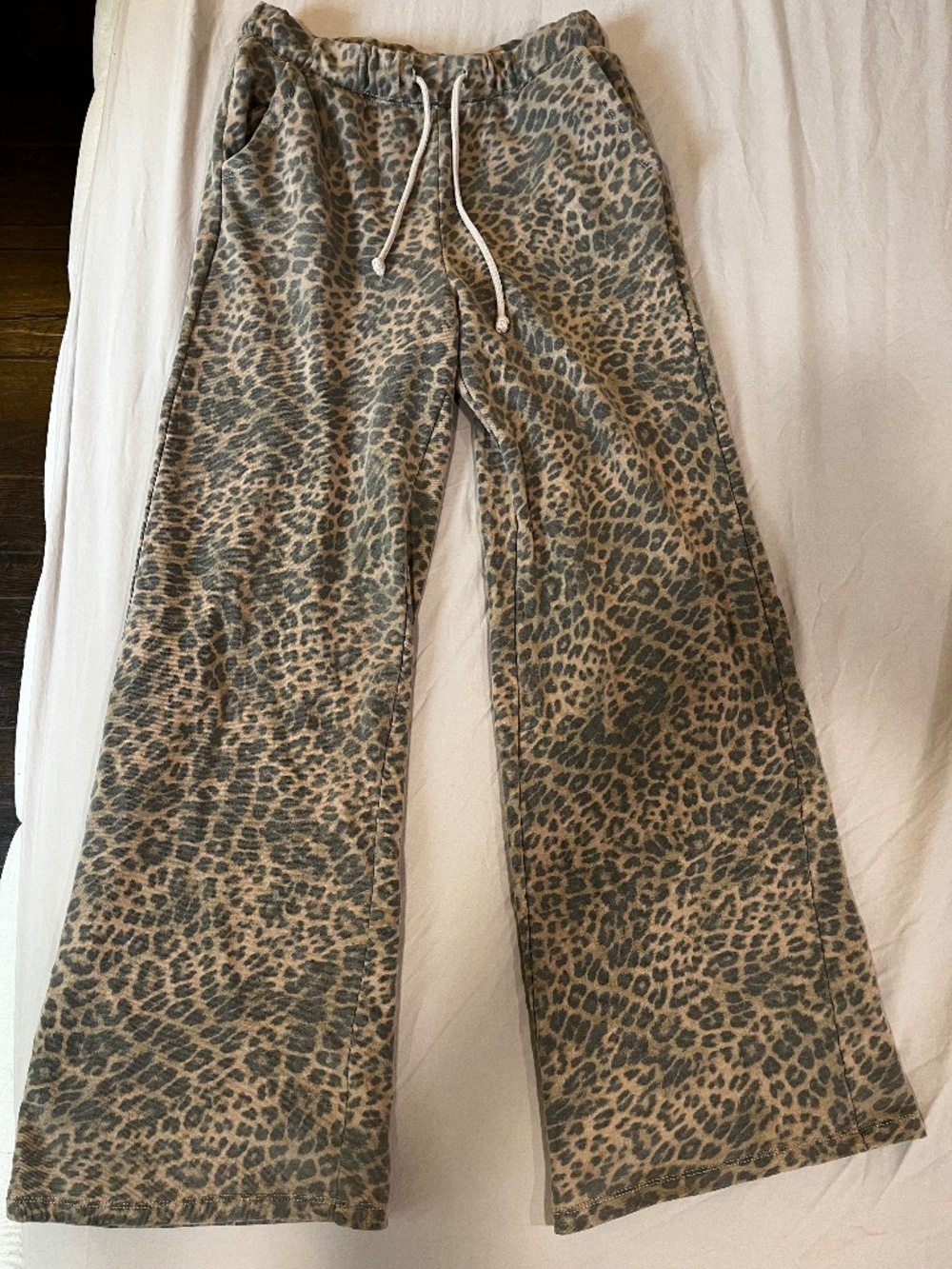Small Z Supply leopard sweatpants